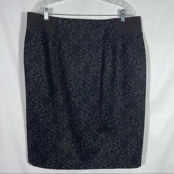 Ellen Tracy, Cool Floral Print Skirt, Size XL. Elastic Panel in waistband! - Picture 3 of 6